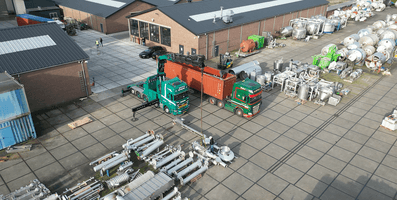 Loading a Fluid Bed Dryer under a clear sky