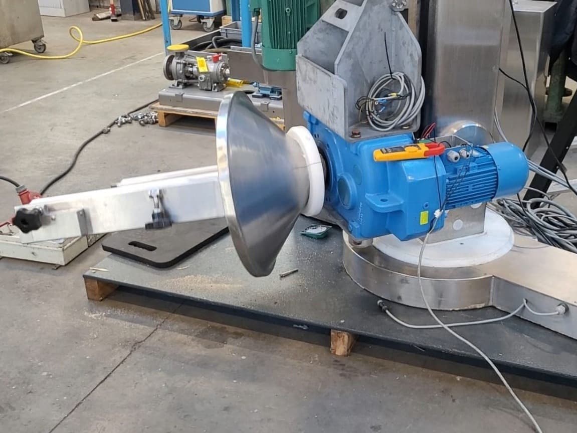 CMA Quimpe Container Mixer with Sieve Granulator - Miscelatore a bicchiere - image 17