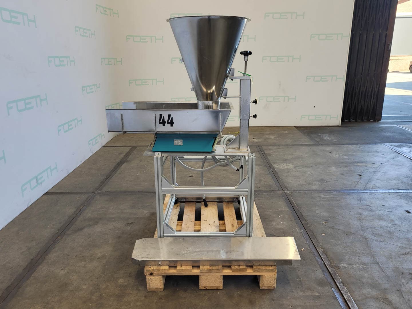 Aviteq KF12-2 - Trilgoot - image 2