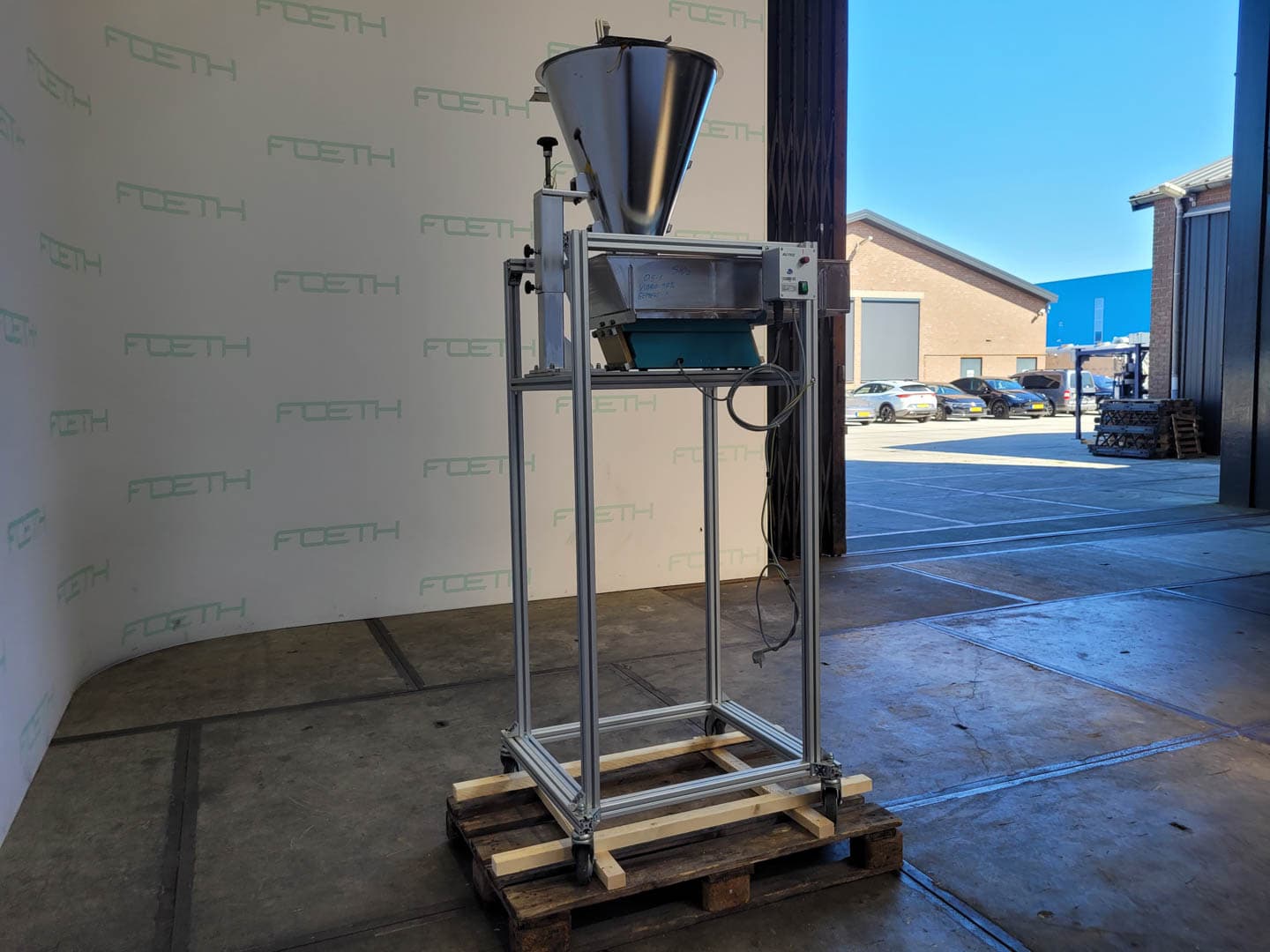 Aviteq KF12-2 - Trilgoot - image 3