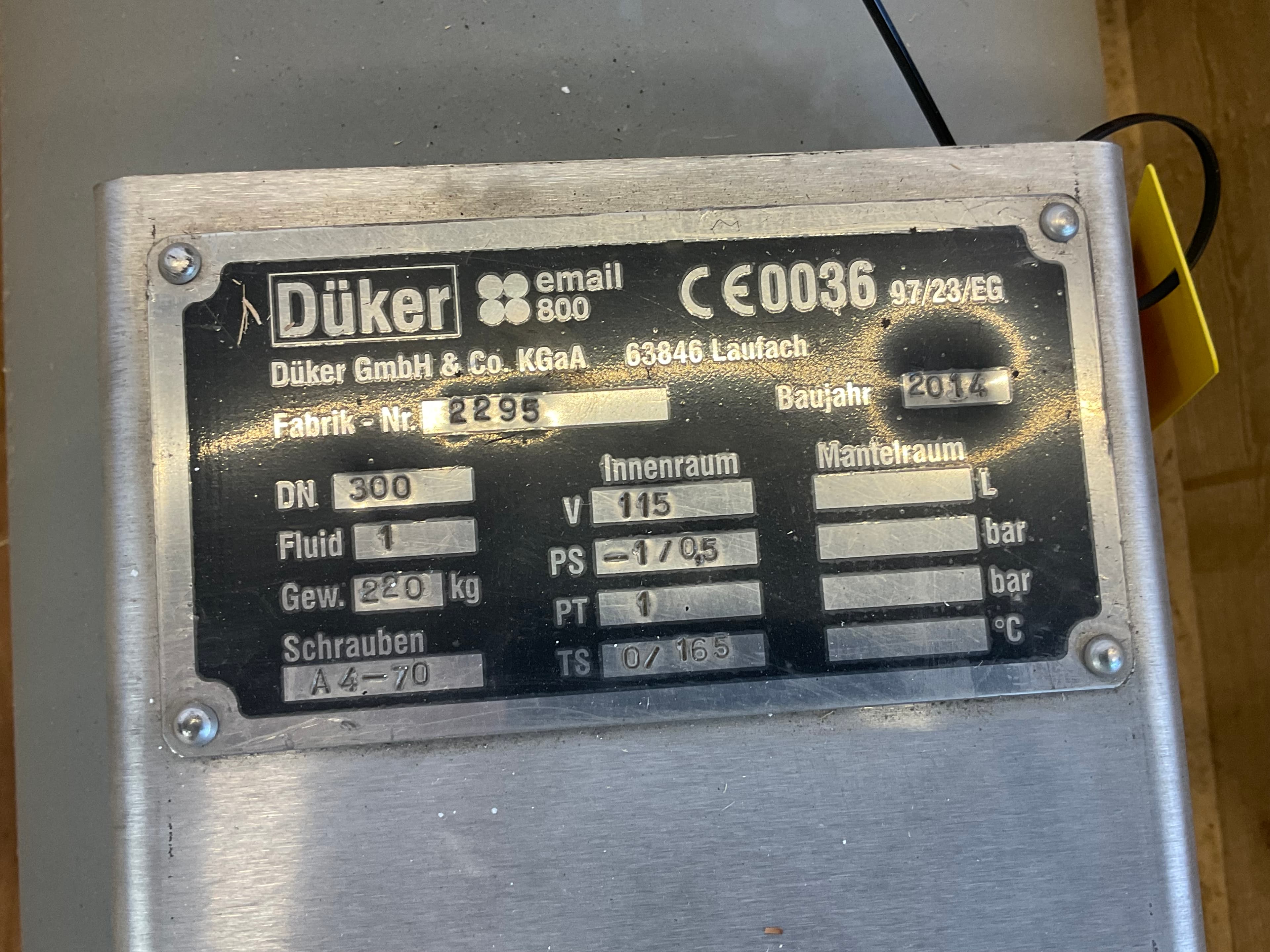 Düker  GmbH & Co KGaA - Distillation - image 4