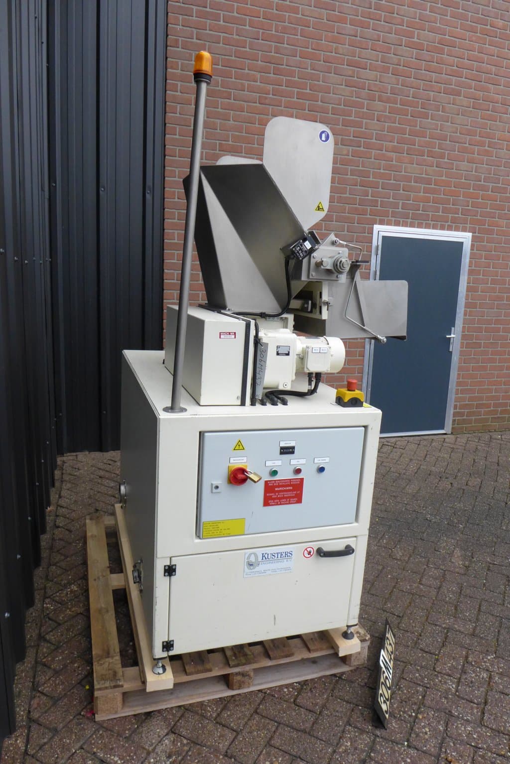 Kusters Venlo - Shredder - image 3