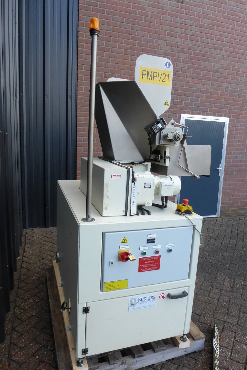 Kusters Venlo - Shredder - image 3