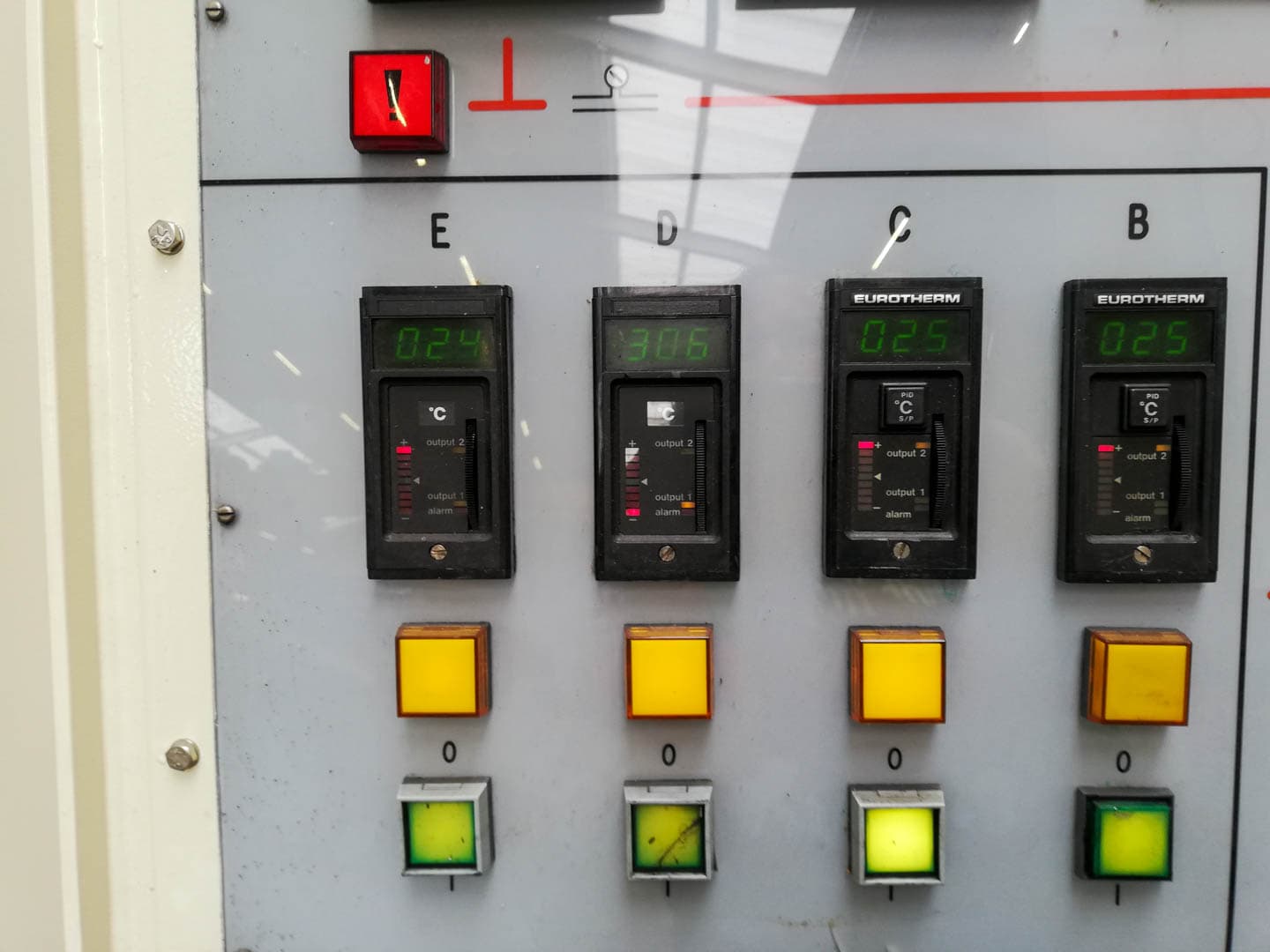 Baker Perkins MPC/V30 - Двухшнековый экструдер - image 12