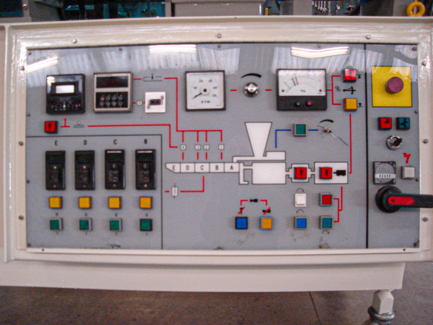 Baker Perkins MPC/V30 - Двухшнековый экструдер - image 11