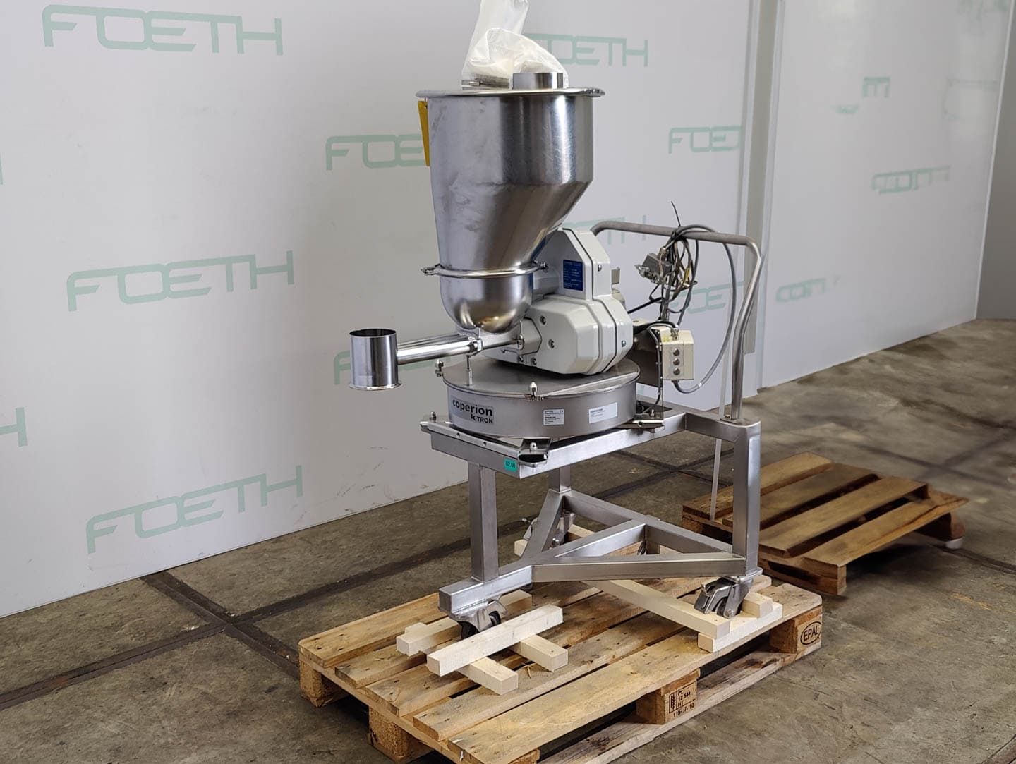 K-tron K2-ML-T35 loss-in-weight feeders - Дозирующий винт - image 2