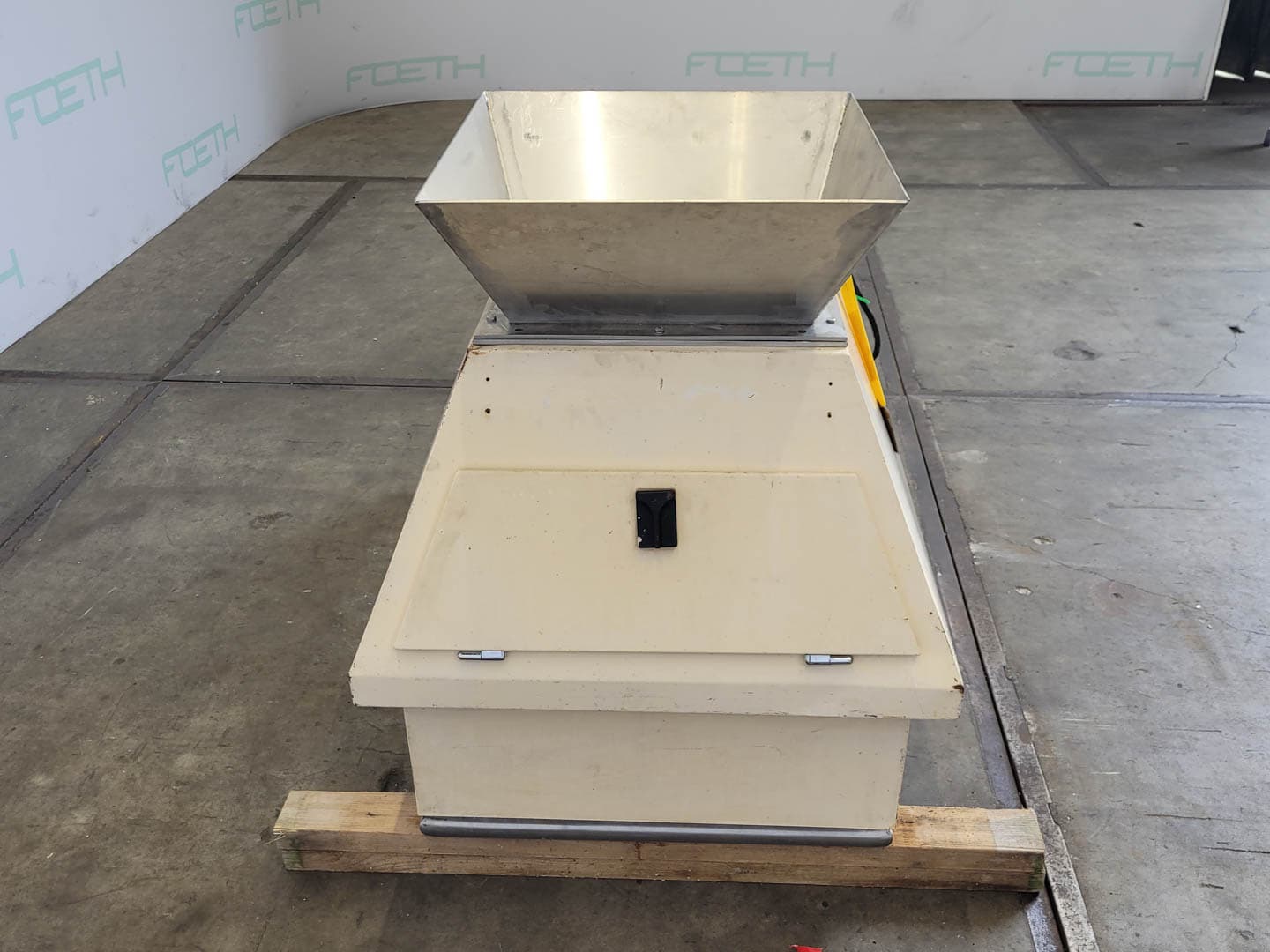Kemutec 4808 Betagrind - Ситовый гранулятор - image 2