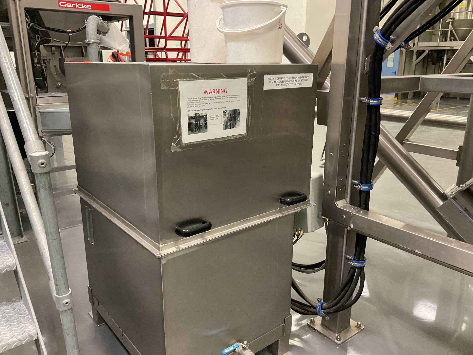 Blo-Tech - Stortkabinet - image 7