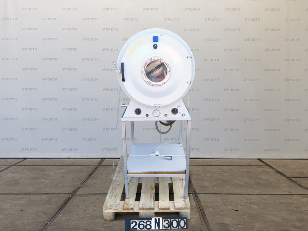 Heraeus Hanau 140 Ltr vacuum - Сушильная камера - image 1
