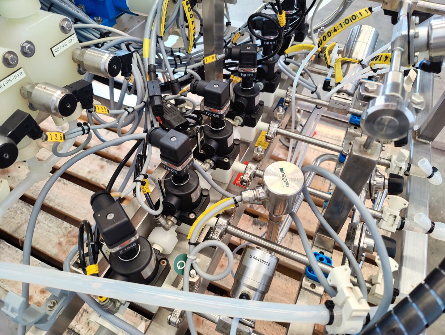 Amersham Pharmacia Biotech HPLC dosing system - Дозирующий насос - image 17