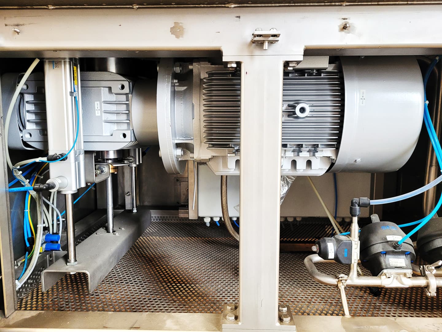 Loedige MGT-250 mixing granulator "Unused" - Универсальный миксер - image 13