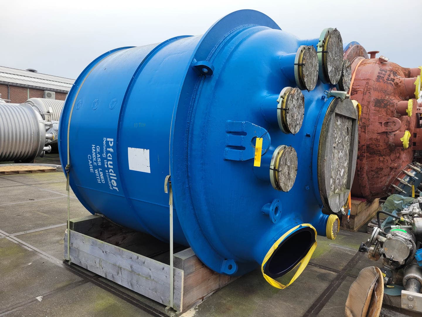 Pfaudler-werke CE10000 (reactor body, unused after refurbishment) - Стеклянный реактор - image 1