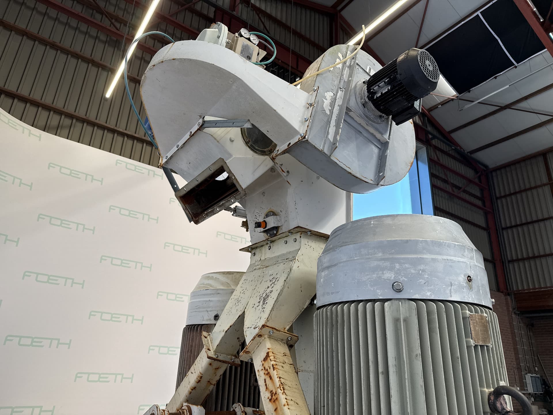 Bühler DFZH-2 with feeder type DFAT-2 - Молотковая мельница - image 17