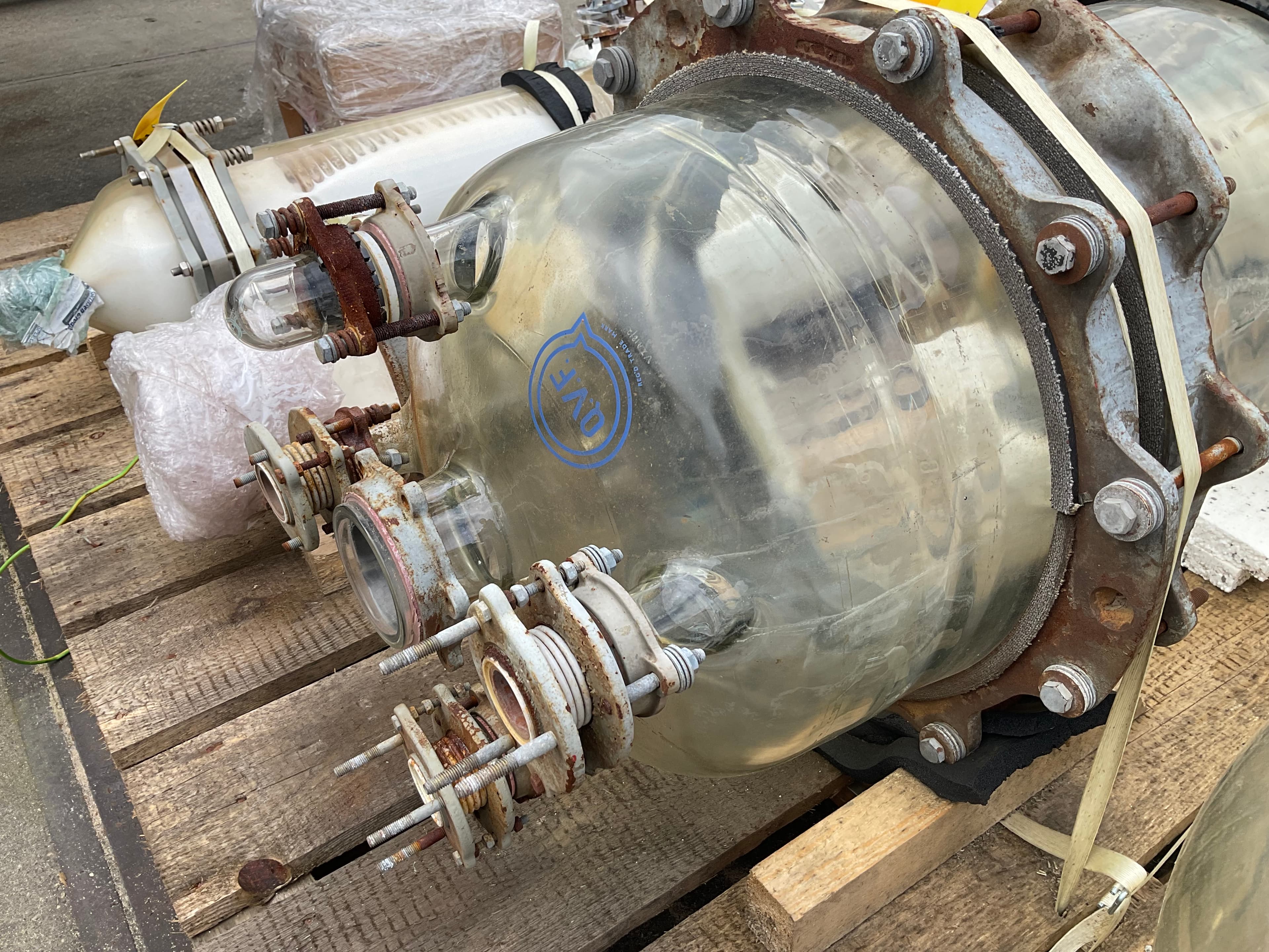 QVF Glasstechnik 100 Ltr - Вертикальный бак - image 3