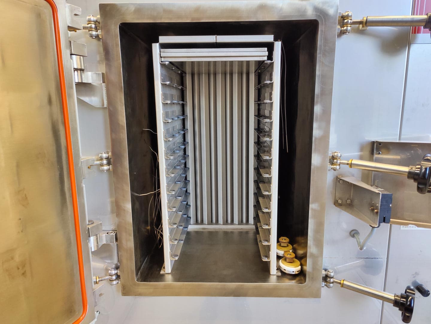 Vötsch VVT 50/65/80 - vacuum drying oven - Сушильная камера - image 9