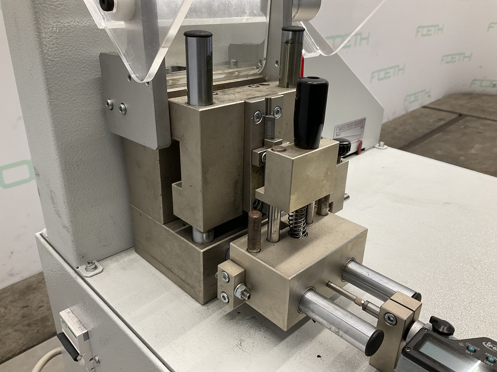 Ìnstron C-6898-000 CEAST Notching Machine - Устройство для определения вязкости - image 6