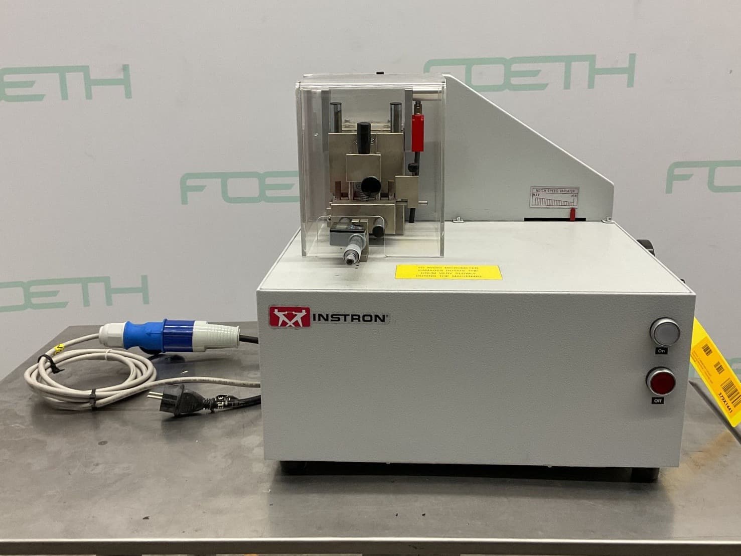 Ìnstron C-6898-000 CEAST Notching Machine - Устройство для определения вязкости - image 2