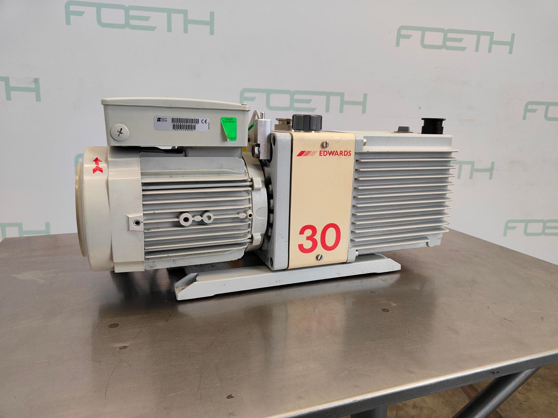 Edwards E2M30 "oil sealed" - Вакуумный насос - image 1