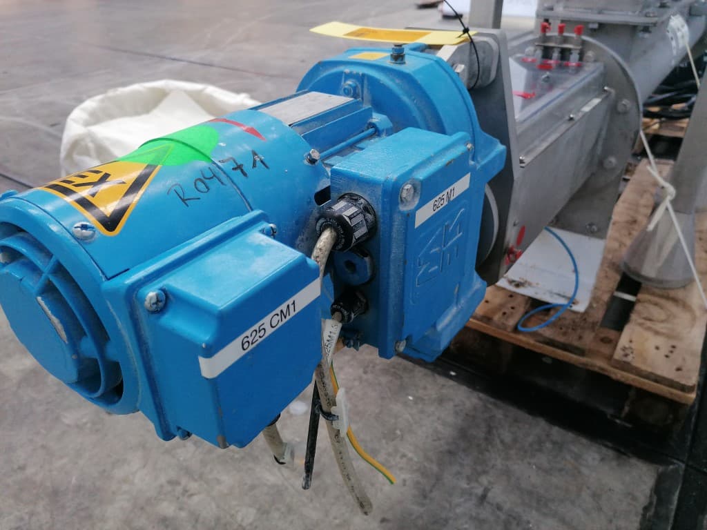 TMT Pentas hopper with screw conveyor - Растариватель мешков - image 6
